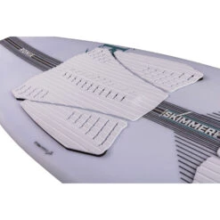 Ronix Flyweight Pro Skimmer - Glacier White/Carbon 14 Ronix Flyweight Pro Skimmer - Glacier White/Carbon -Sports Gear Store 2023 RONIX WAKESURFER FLYWEIGHT PRO SKIMMER TOP INSET 07
