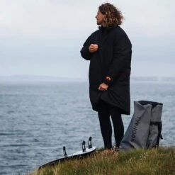 Typhoon Pembrey Insulated Jacket / Poncho / Robe - Black -Sports Gear Store typhoon pembrey insulated jacket black graphite